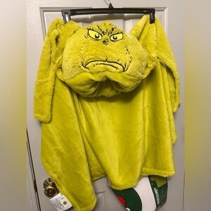 Franco Dr. Seuss The Grinch Kids Holiday Hooded Throw Blanket
